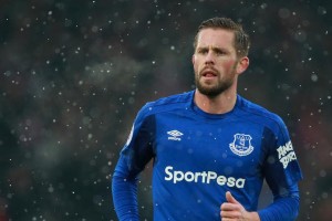 开云体育官网-雷霆强势晋级灰熊，伦纳德在欧冠半决赛接管比赛